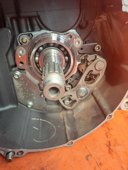 ✅2013 YAMAHA XJ6 F DIVERSION PETROL CRANKCASE  + WARRANTY A184 - Image 9