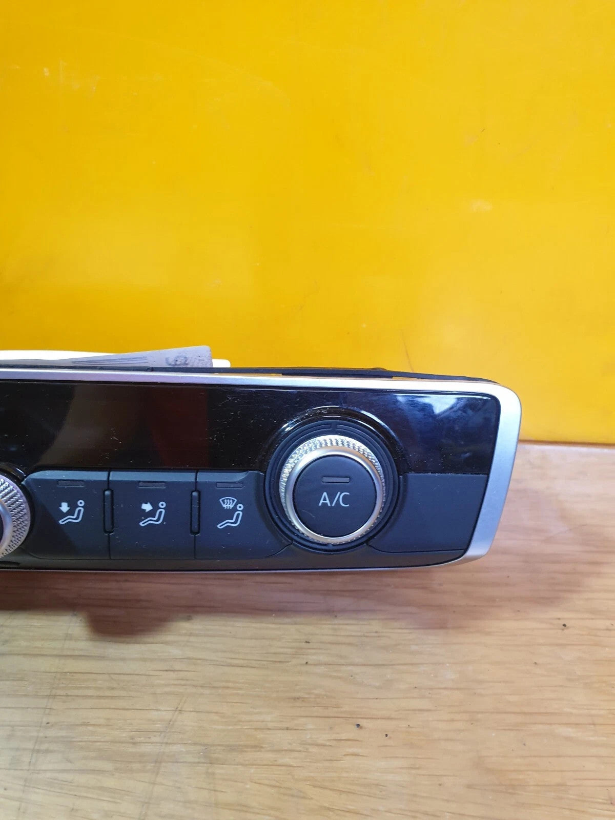 Audi A3 E-Tron 1.4 Petrol 2015 A/C Heater Climate Control Panel 8V0820043F A204 - Image 6