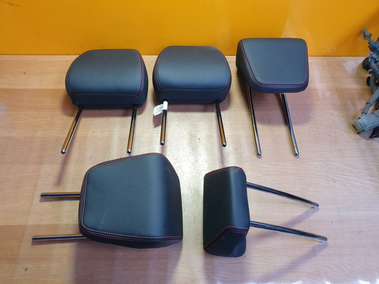 ✅2023 FORD PUMA MK2 HEADRESTS SET + WARRANTY A179 - Image 1