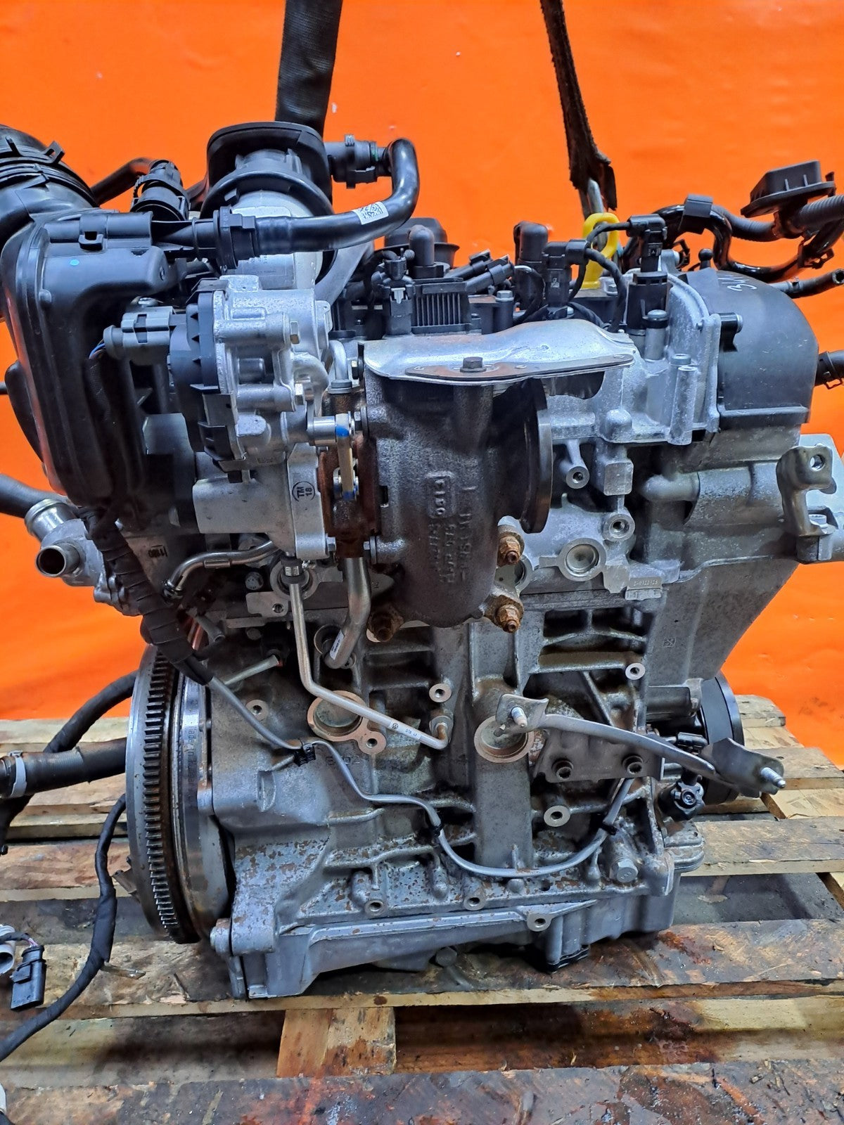 ebay-src:https://i.ebayimg.com/00/s/mtywmfgxmjaw/z/kpaaaeswmhtpib8r/$_57.jpg