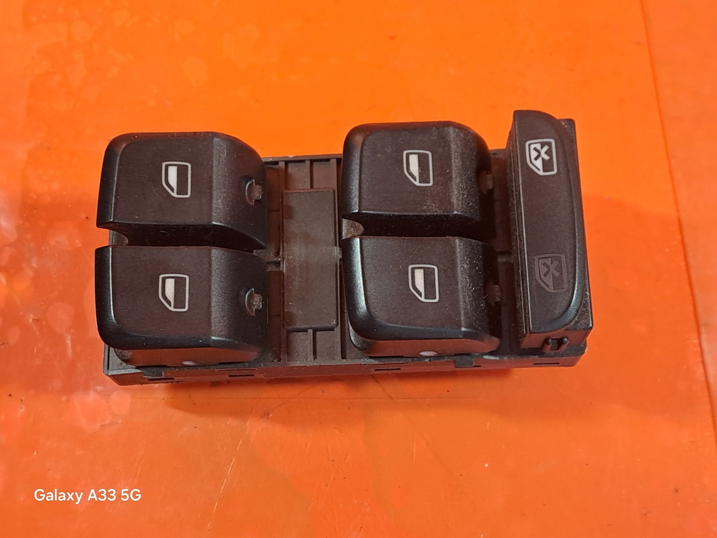 ebay-src:https://i.ebayimg.com/00/s/mtiwmfgxnjaw/z/p6waaeswpuno-p13/$_57.jpg