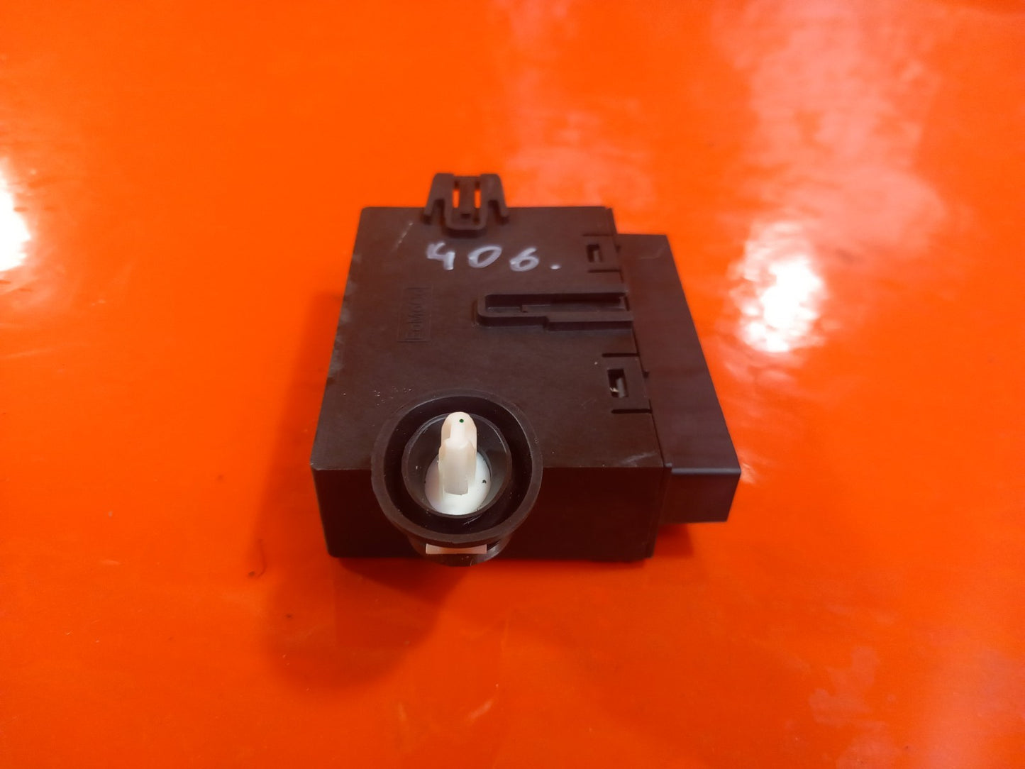 ebay-src:https://i.ebayimg.com/00/s/mtiwmfgxnjaw/z/kweaaeswvfjqlv6e/$_57.jpg