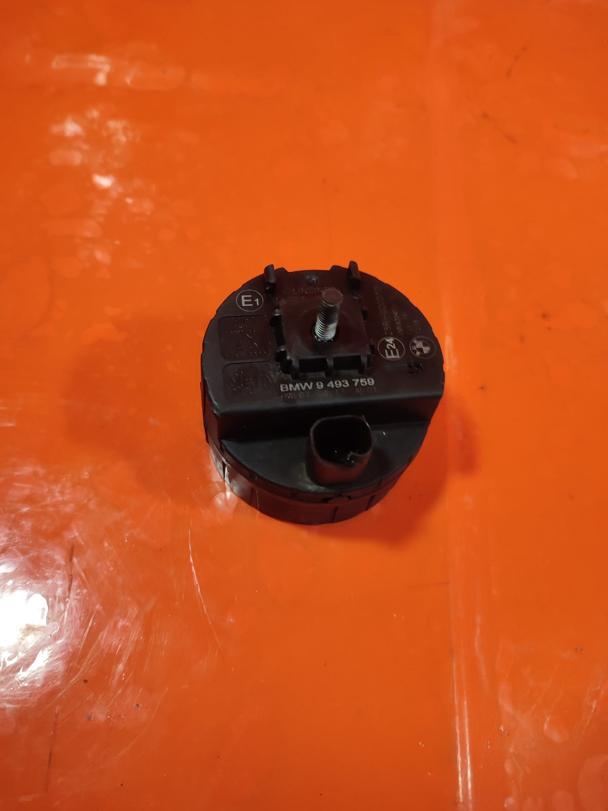 ebay-src:https://i.ebayimg.com/00/s/mtywmfgxmjaw/z/qbgaaesw419o5qfy/$_57.jpg