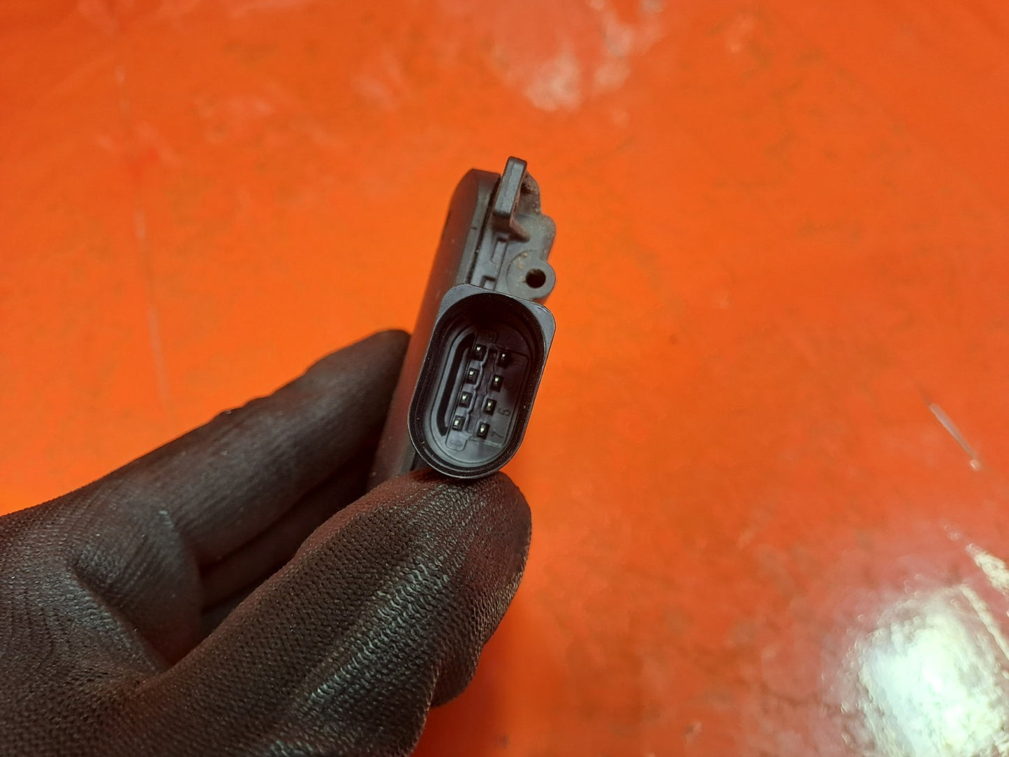 ebay-src:https://i.ebayimg.com/00/s/mtiwmfgxnjaw/z/tnoaaeswwilp-hv5/$_57.jpg