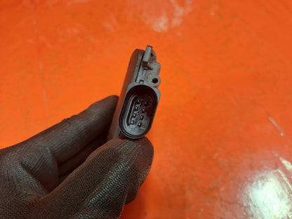 ebay-src:https://i.ebayimg.com/00/s/mtiwmfgxnjaw/z/tnoaaeswwilp-hv5/$_57.jpg