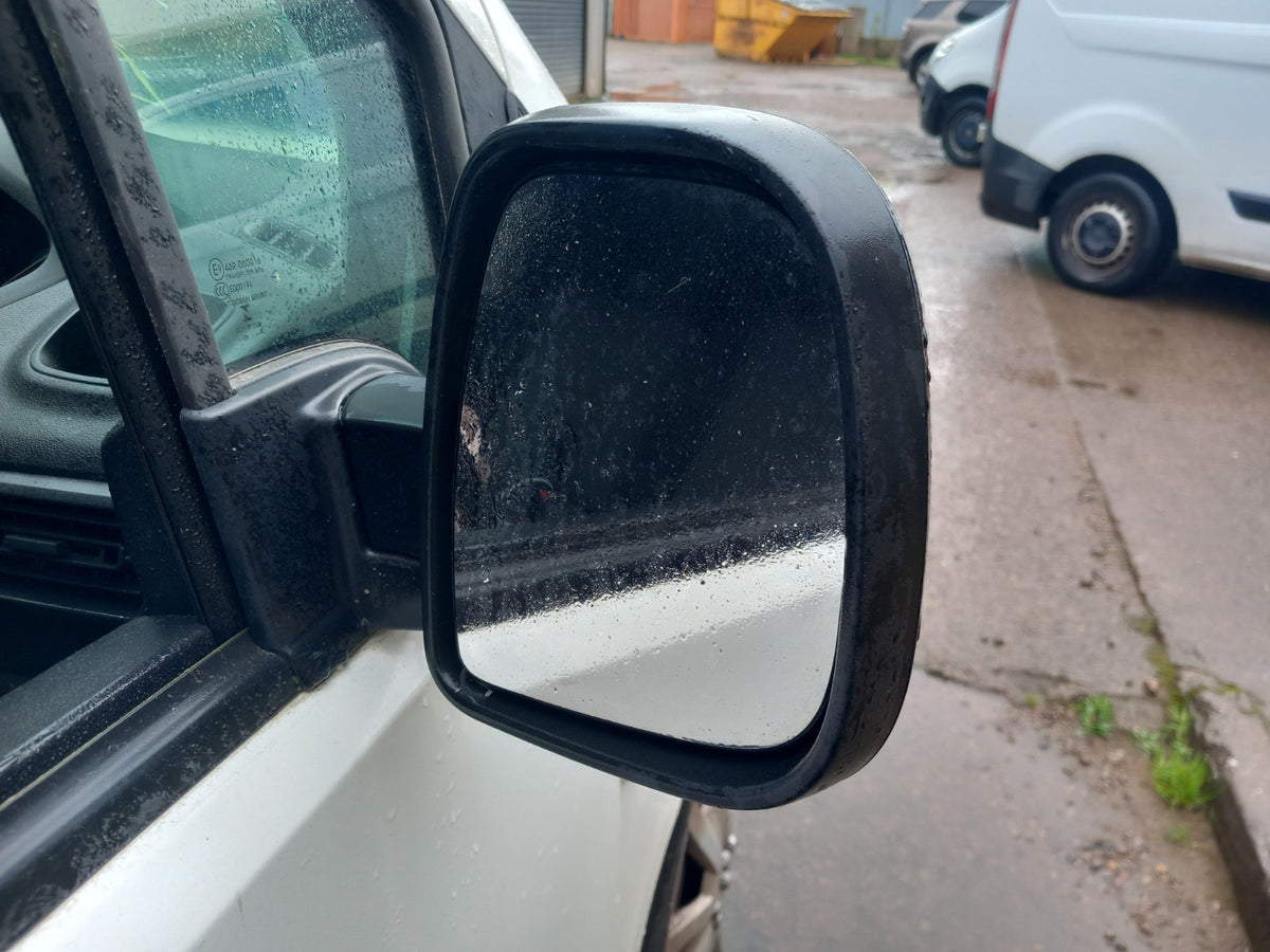 2022 Peugeot Partner K9 Front Right Wing Mirror Power Folding Warranty A419 - Image 3