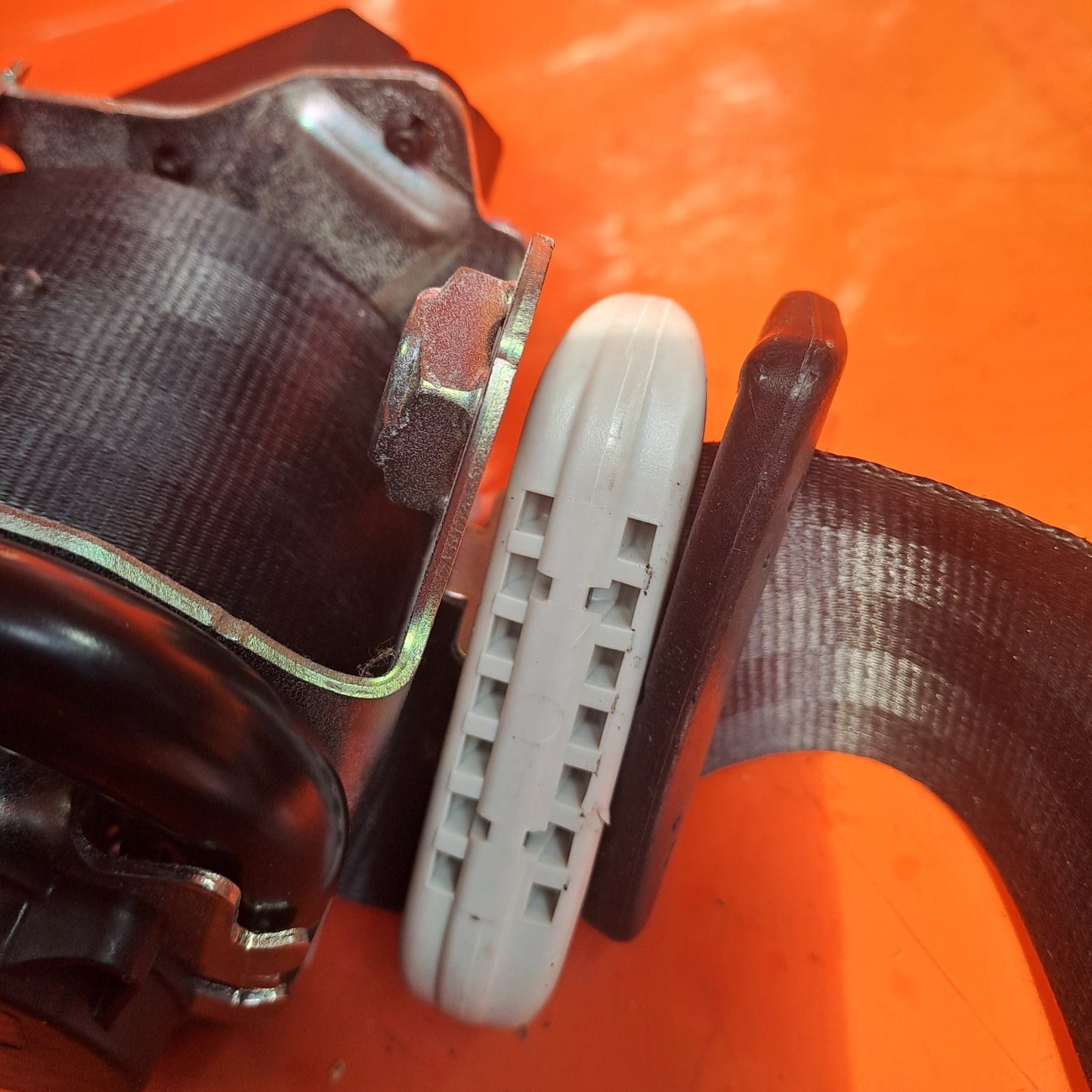 ✅Ford Galaxy Zetec 2017 2.0 Diesel Rear 2rd Row Seat Belt Left EM2B-R611E51-AGW - Image 6