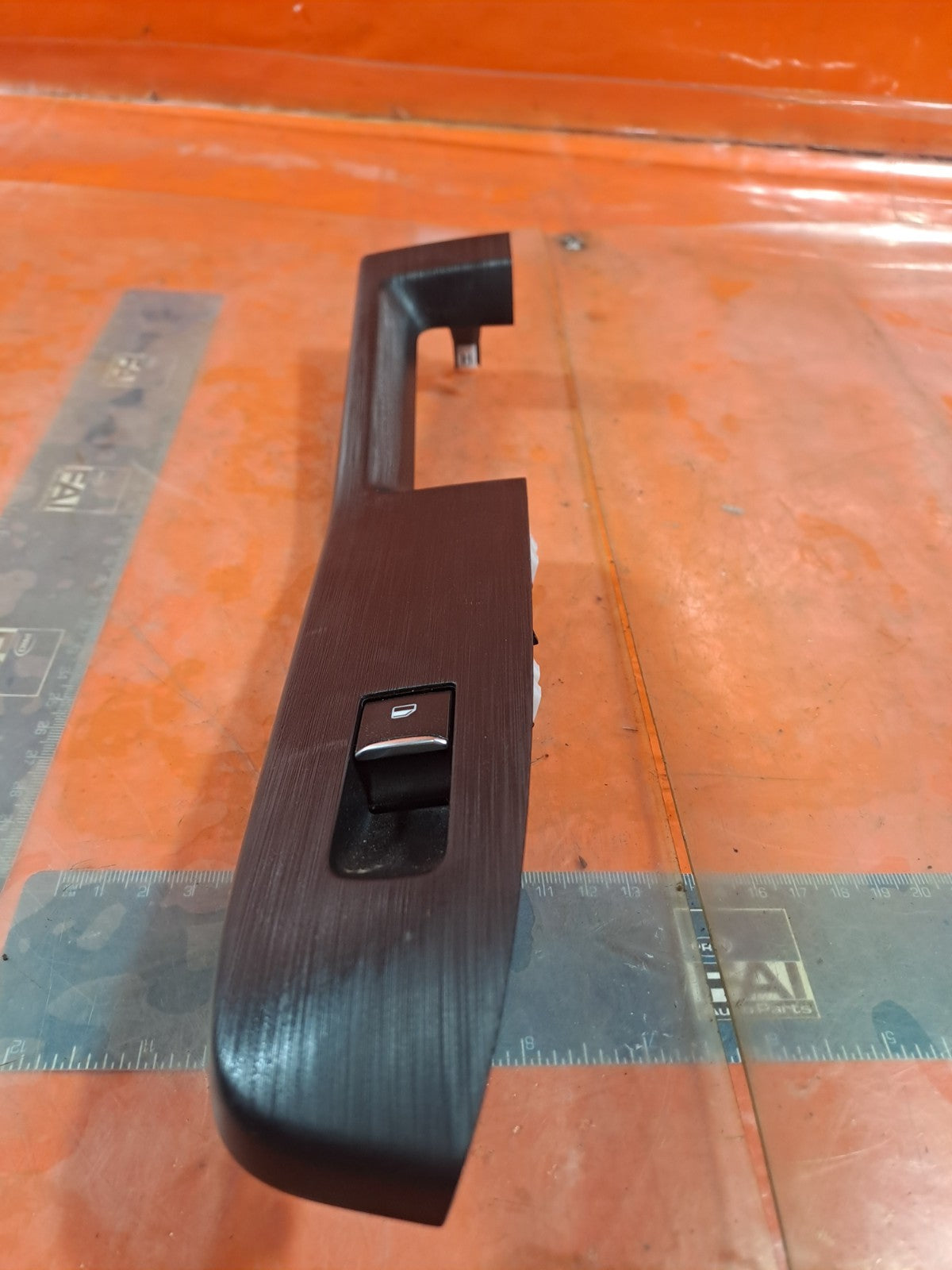 ✅FORD KUGA ST-LINE 2.5 PETROL 2025 FRONT LEFT WINDOW SWITCH LV4B14B133AEW A326 - Image 1