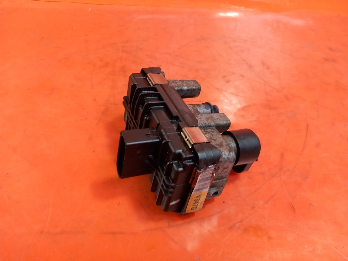 ebay-src:https://i.ebayimg.com/00/s/mtiwmfgxnjaw/z/xosaaeswja9qik7o/$_57.jpg