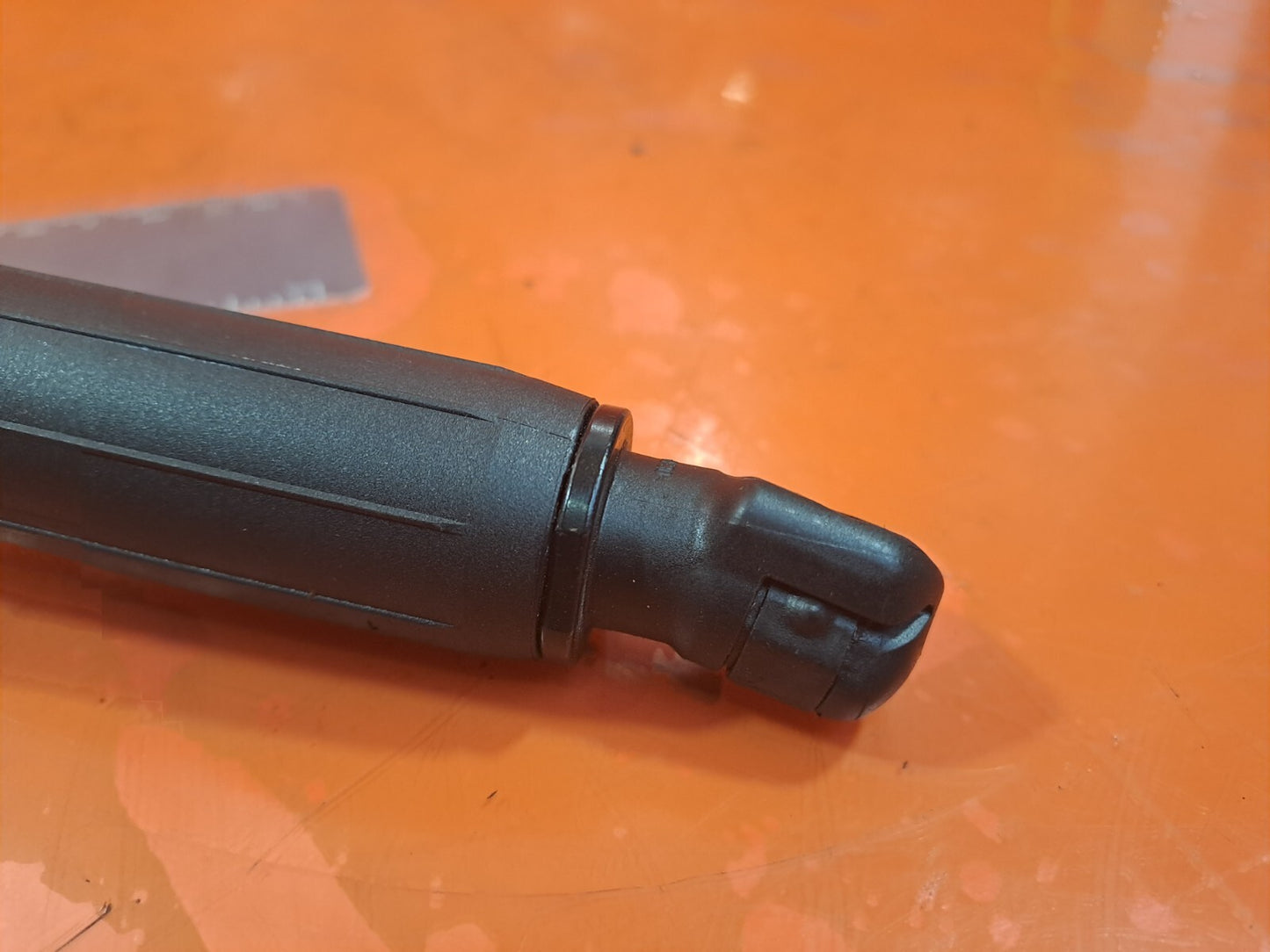 2024 TESLA MODEL 3 LONG TAILGATE BOOT LID STRUT RIGHT 1714866-00-D WARRANTY A207 - Image 5