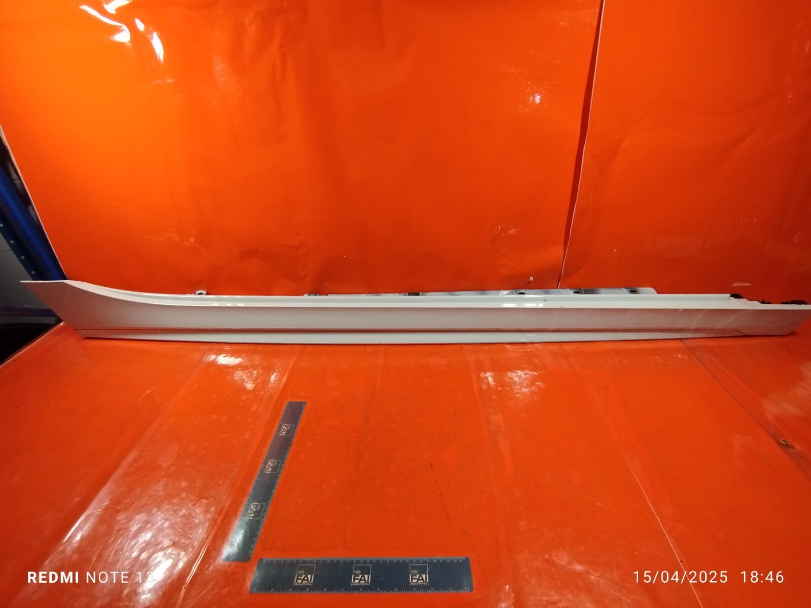 2023 BMW 1 Series F40 Right Side Skirt White 8072574 scratches Warranty A151 - Image 1