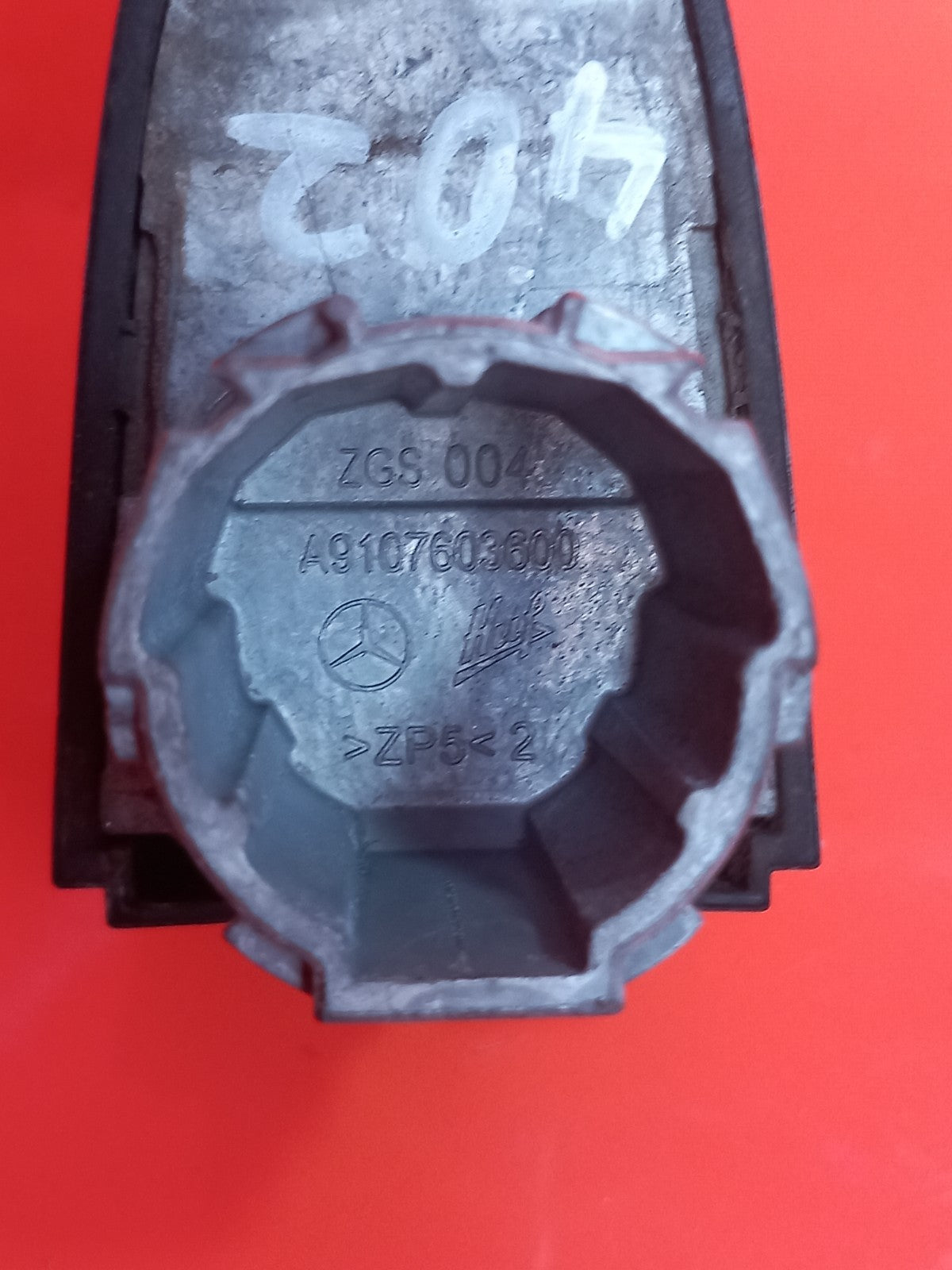 ebay-src:https://i.ebayimg.com/00/s/mtywmfgxmjaw/z/fcqaaeswcgnqfywx/$_57.jpg