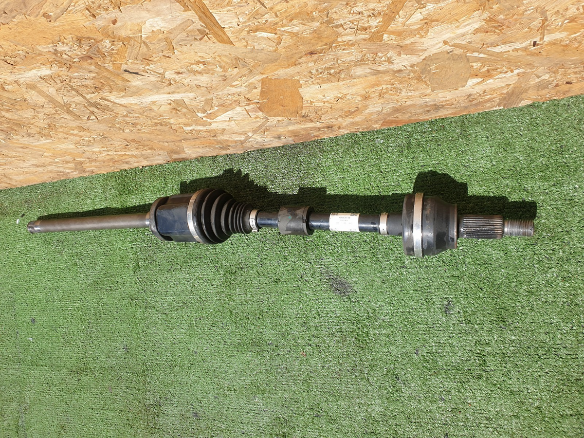 2022 Range Rover Evoque L551 1.5 Petrol Rear Left Auto Driveshaft L8D2-4K139-AD - Image 6