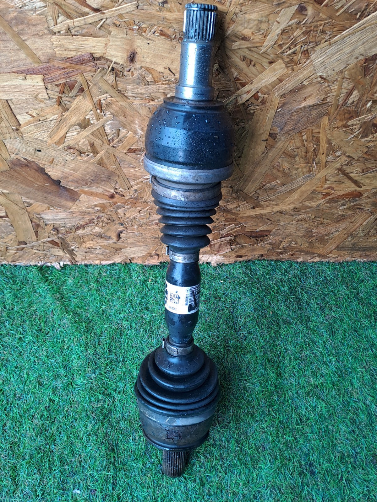 ✅MERCEDES W176 A180 1.6 PETROL 2012 FRONT LEFT MANUAL DRIVESHAFT A2463307600 - Image 2