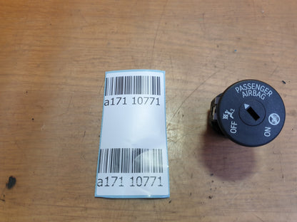✅2023 BMW Z4 G29 SDRIVE20i PASSENGER AIRBAG SWITCH 9483731 + WARRANTY A171 - Image 3