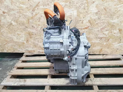MITSUBISHI OUTLANDER 2.0 PETROL HYBRID 2017 AUTOMATIC GEARBOX F1EKA-1-A1Z A105 - Image 5