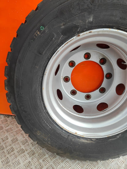 ✅2003 VOLVO FL 5.5D REAR ALLOY WHEEL WITH TYRE 265/70 R19.5 + WARRANTY A324 - Image 2