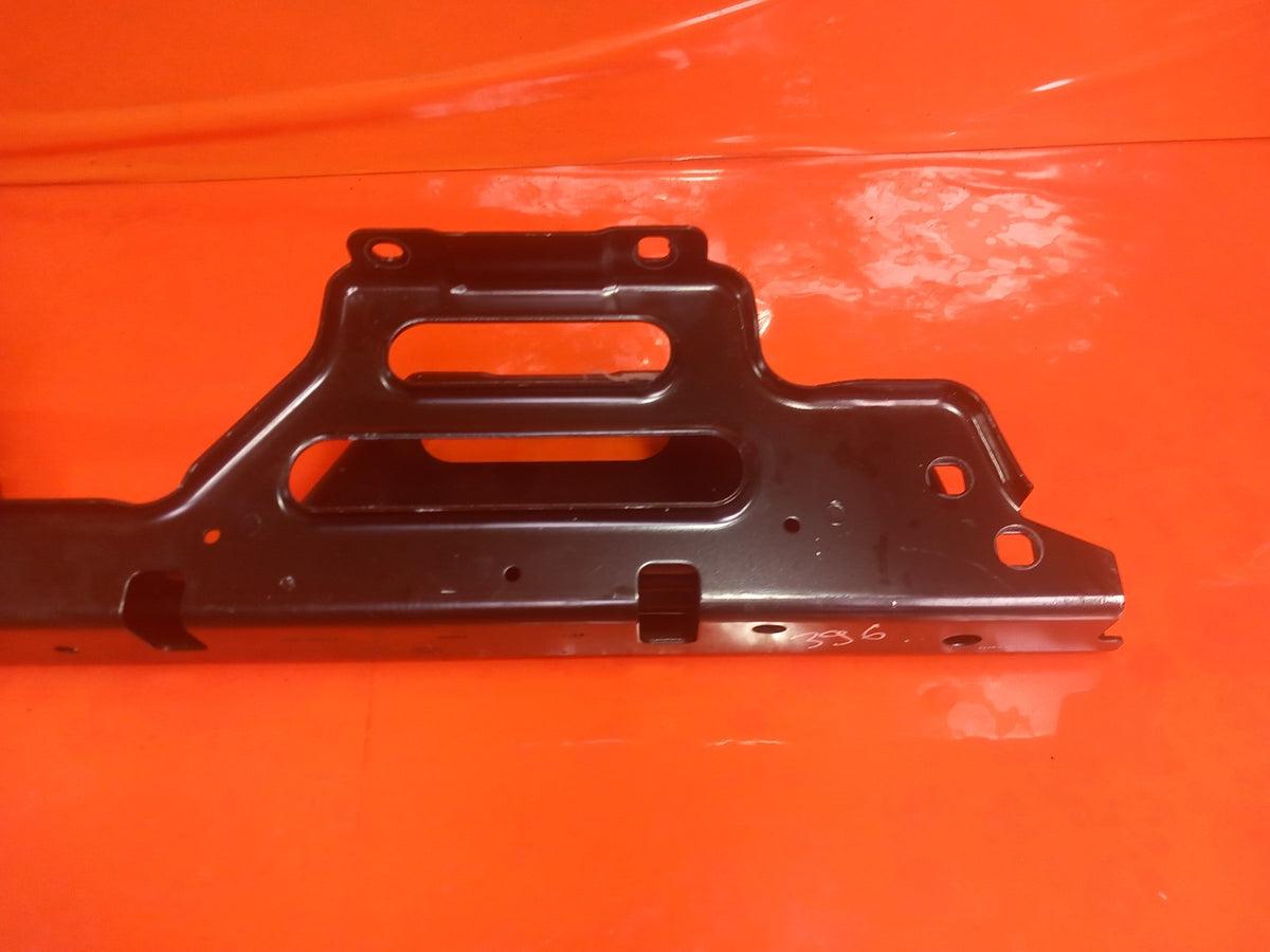 2025 LR Defender L663 Bracket Mounting N8B2-113B36-DB Warranty A396 - Image 7