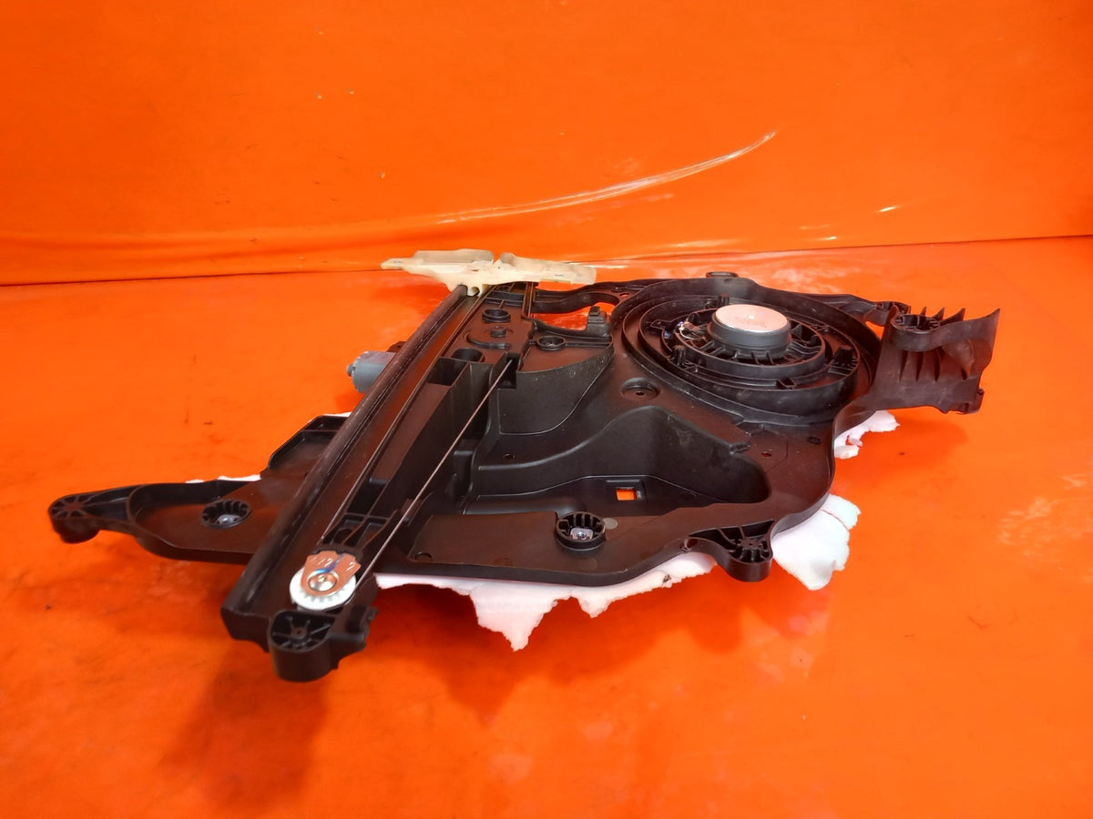 ebay-src:https://i.ebayimg.com/00/s/mtiwmfgxnjaw/z/69saaeswskzq5ef3/$_57.jpg