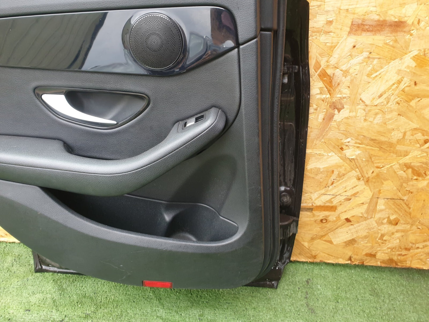 ✅Mercedes C Class W205 2014 Rear Left Side Door Black (197) + Warranty A147 - Image 10