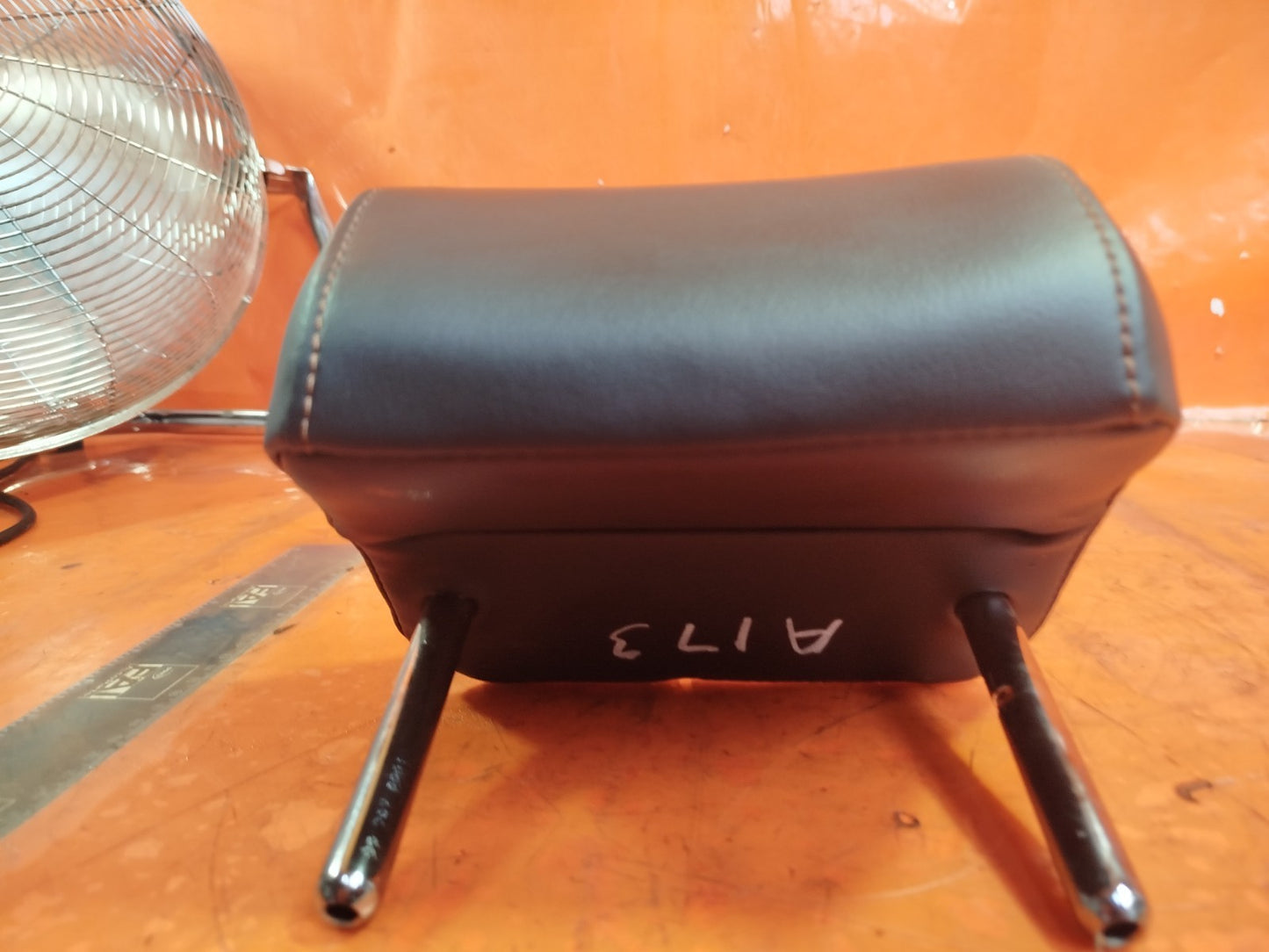 ✅CUPRA FORMENTOR 1.4 PETROL 2023 REAR LEATHER MIDDLE CENTRE HEADREST Warranty - Image 4