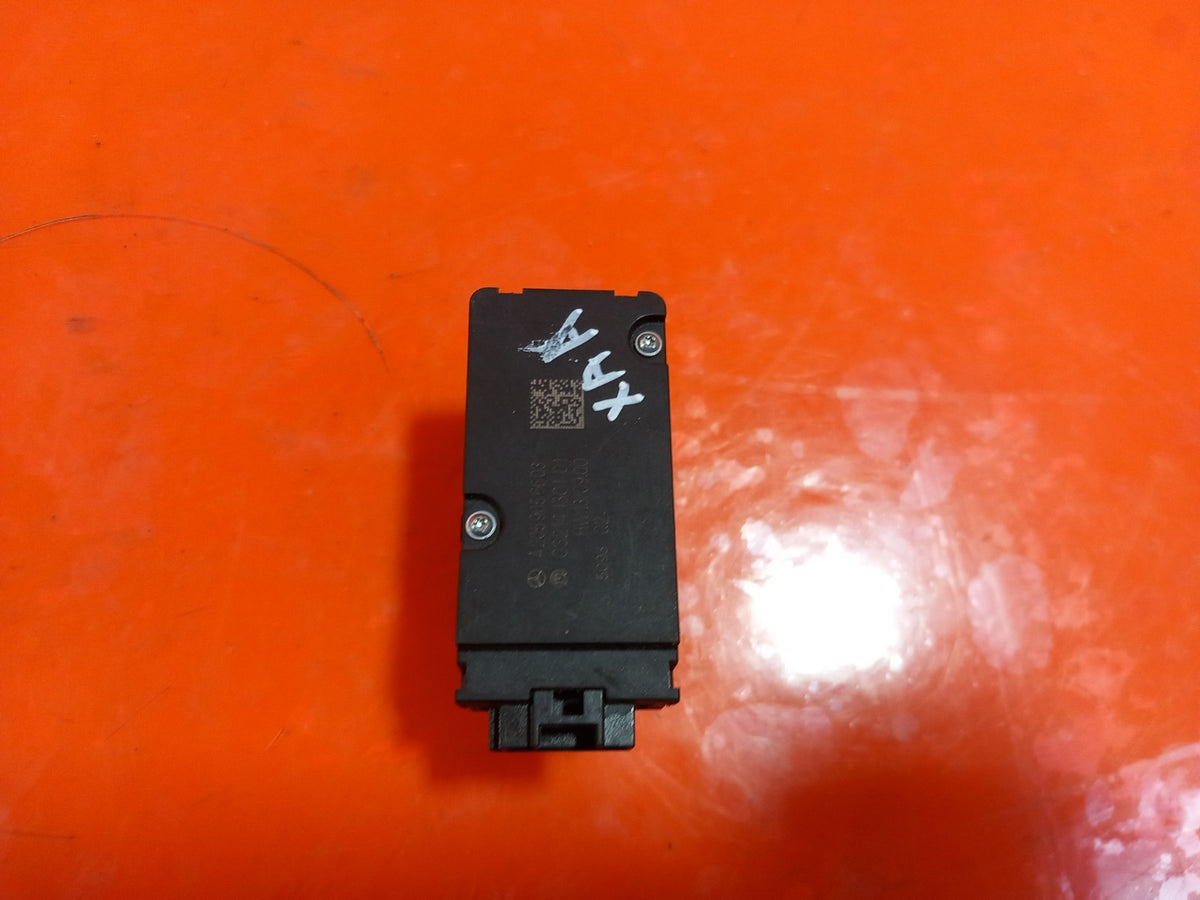 ebay-src:https://i.ebayimg.com/00/s/mtiwmfgxnjaw/z/yqgaaesw78vqvhs2/$_57.jpg