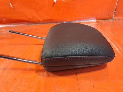 ✅Ford Focus St-Line 2.0 Diesel 2019 Front Leather Headrest Red Stitch Warranty - Image 4