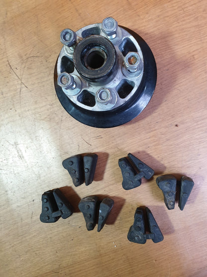 YAMAHA XVS 1300 C 1.3 PETROL 2015 SPROCKET AND WHEEL HUB Warranty A031 - Image 2