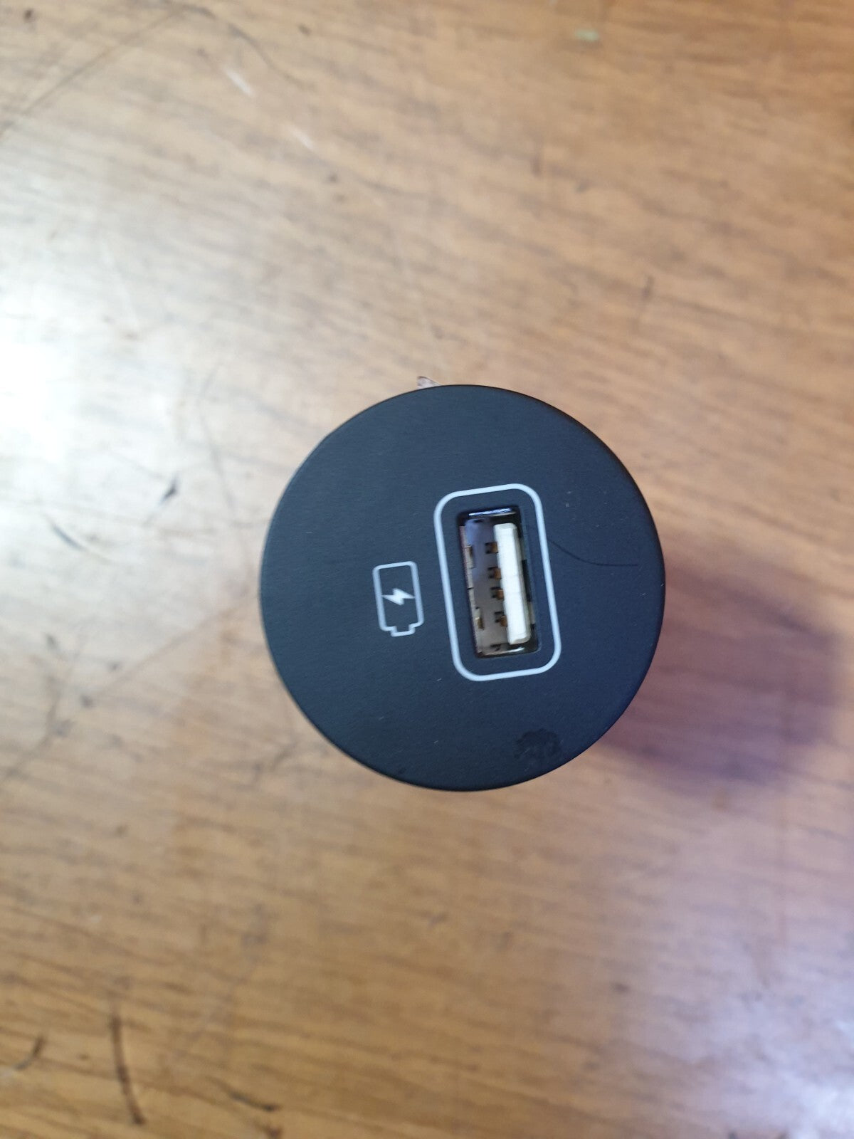 ✅2023 HYUNDAI BAYON PREM T-GDi 1.0P USB CHARGING PORT SOCKET CONNECTOR A200 - Image 1