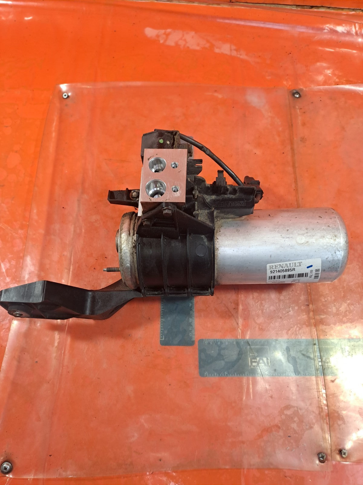ebay-src:https://i.ebayimg.com/00/s/mtywmfgxmjaw/z/yzyaaeswkrjpqwfs/$_57.jpg