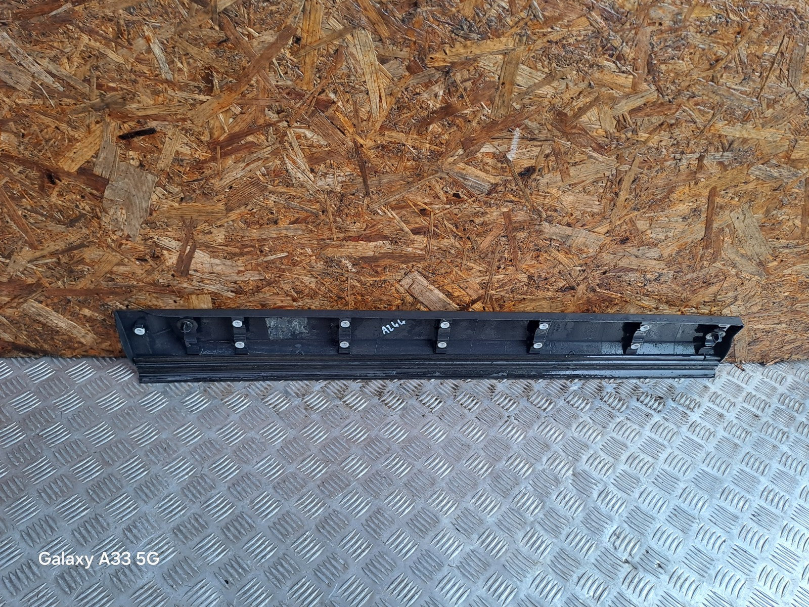 ✅Land Rover Discovery 4 L319 3.0 Diesel 2010 FRONT RIGHT DOOR MOULDING DGP000123 - Image 7