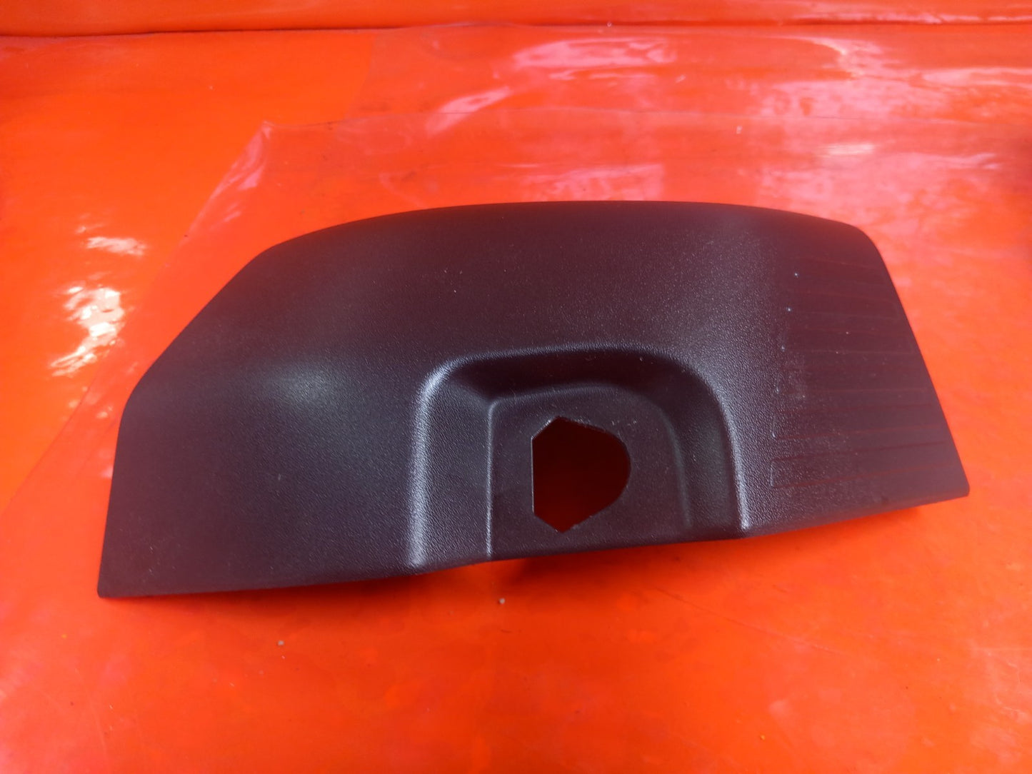 Land Rover Defender L663 3.0 Diesel 2025 Plastic Cover Pair N8B246067AB A396 - Image 7