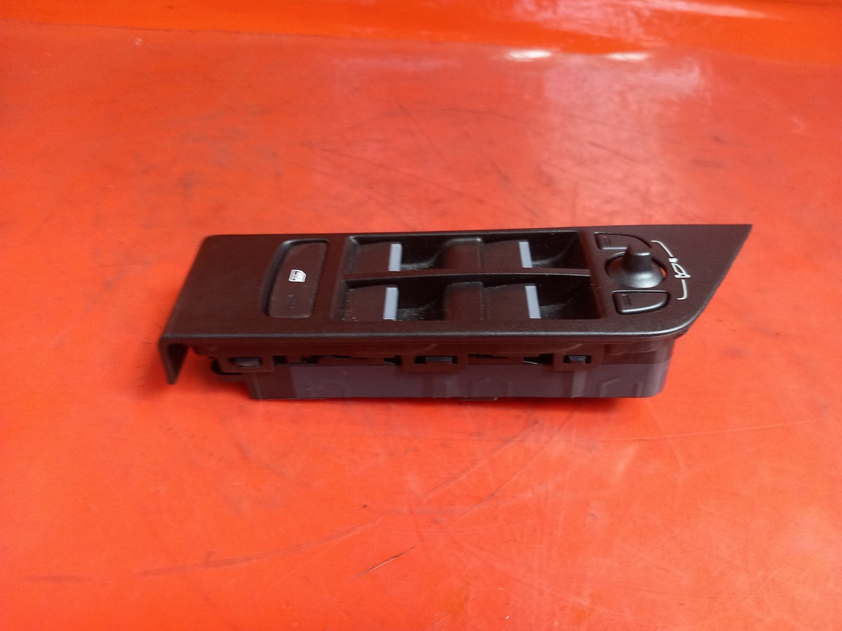 ebay-src:https://i.ebayimg.com/00/s/mtiwmfgxnjaw/z/nfiaaeswu3zqgyeo/$_57.jpg