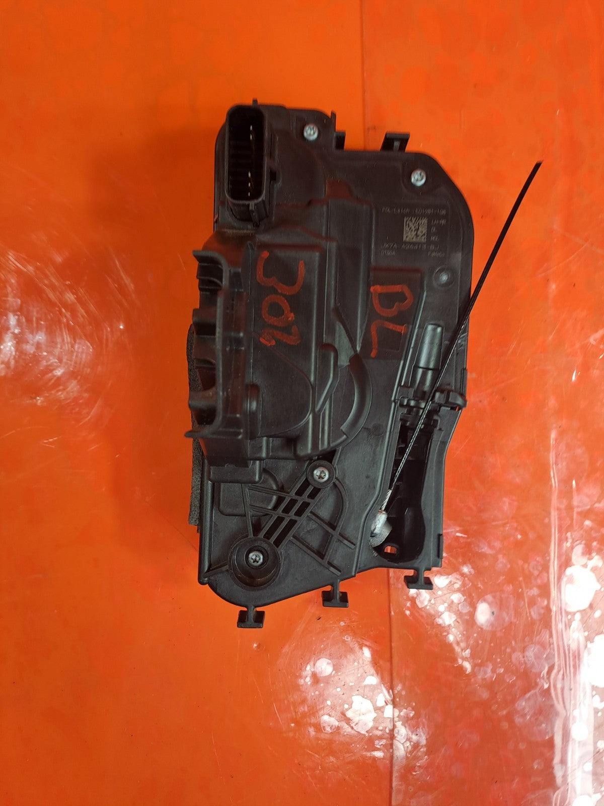 ebay-src:https://i.ebayimg.com/00/s/mtywmfgxmjaw/z/vd4aaeswt69ozvez/$_57.jpg