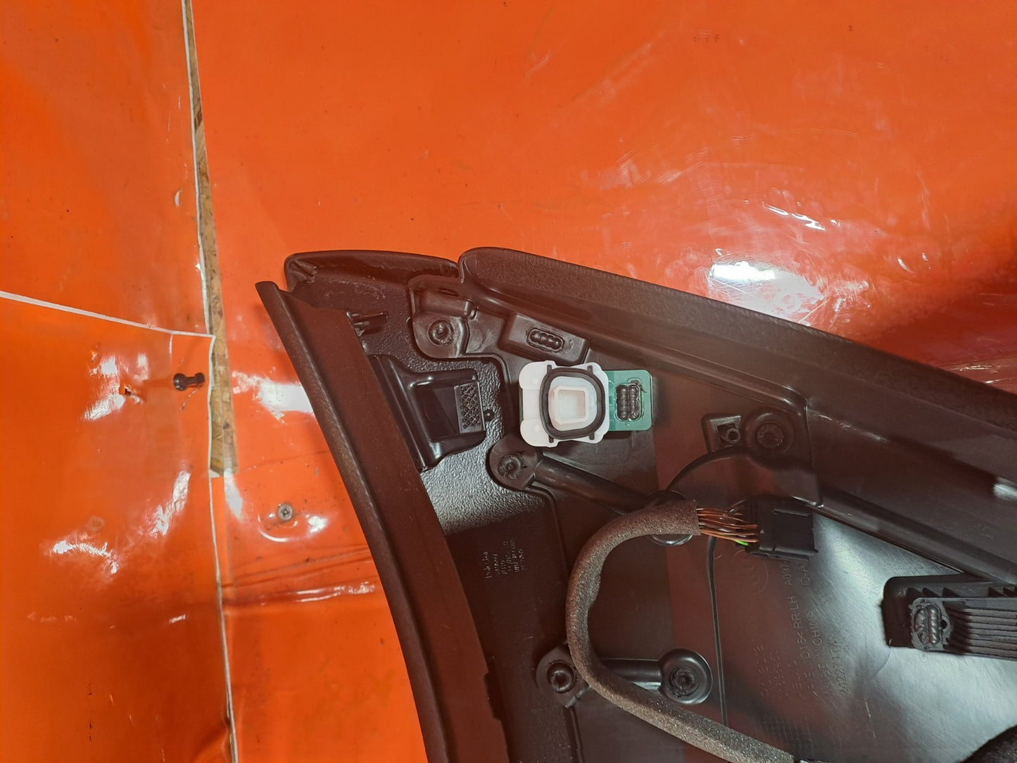 ✅POLESTAR 2 LONG RANGE 2023 REAR LEFT DOOR CARD 31696450 Warranty A312 - Image 10