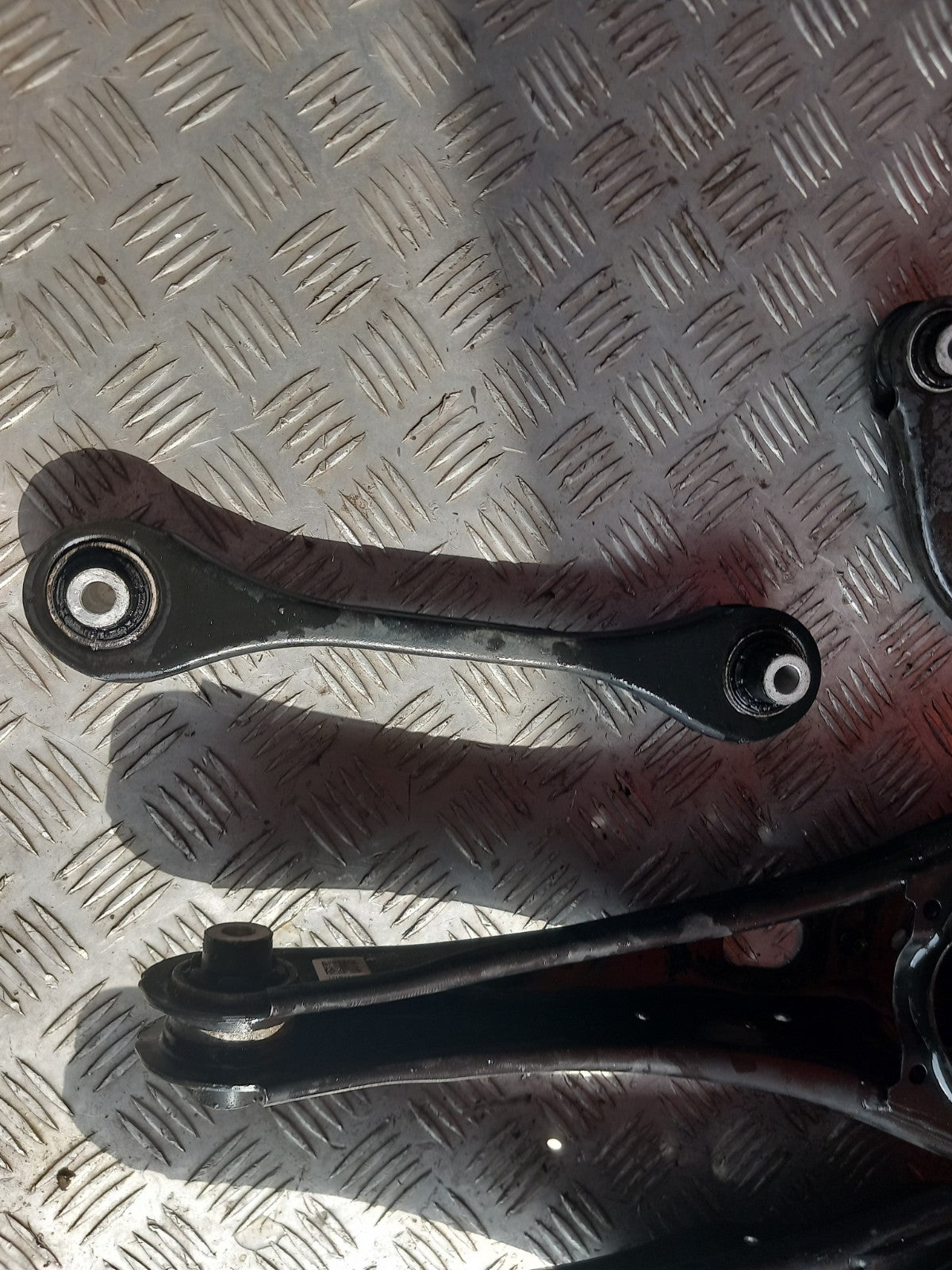 ebay-src:https://i.ebayimg.com/00/s/mtywmfgxmjaw/z/vmgaaeswggjqhbvw/$_57.jpg