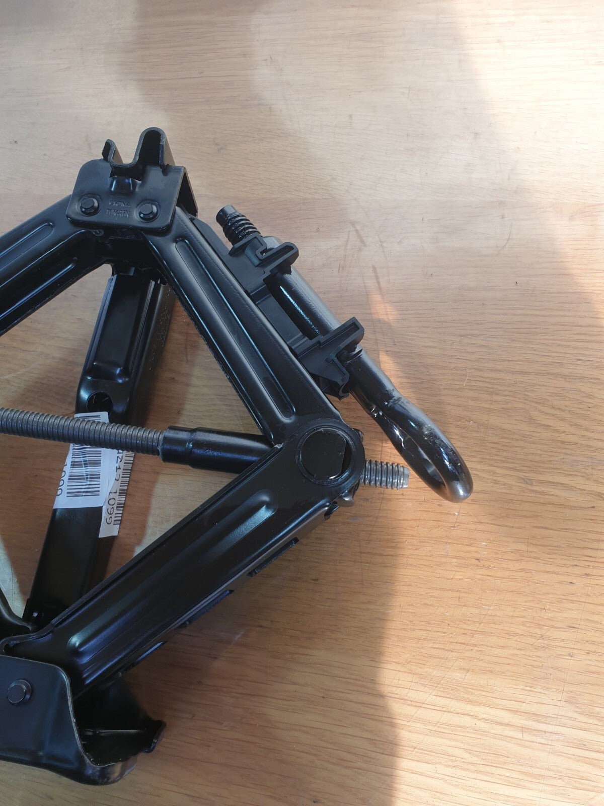 FORD FOCUS ACTIVE X 1.0 PETROL 2021 CAR JACK WITH TOW EYE JX7C17A078CA Warranty - Image 3
