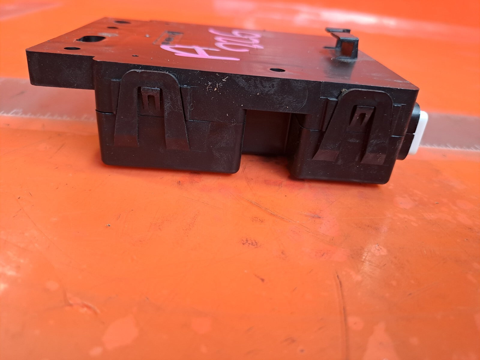 ebay-src:https://i.ebayimg.com/00/s/mtiwmfgxnjaw/z/jbsaaoswdevno4is/$_57.jpg