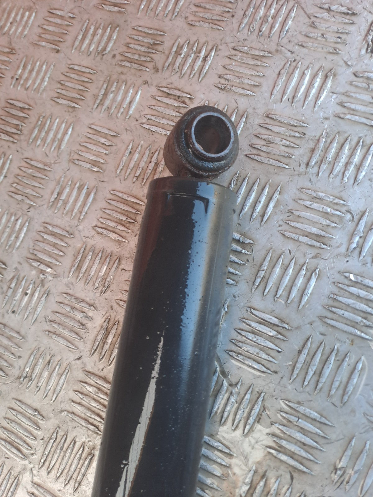 2021 Ford Ranger Wildtrak Rear Shock Absorber JB3C-18080-EBE Warranty A418 - Image 3