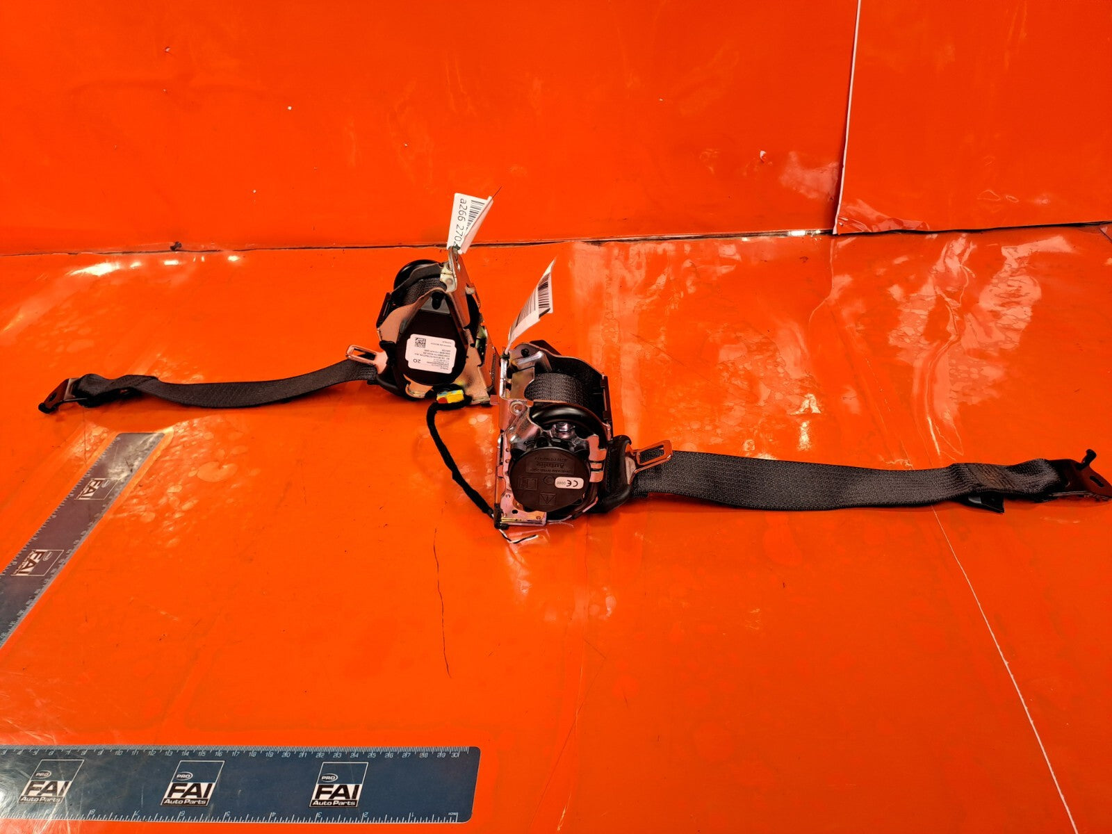 ✅Tesla Model 3 Long Range 2020 Rear Seat Belts 1110154-01-F Warranty A266 - Image 4