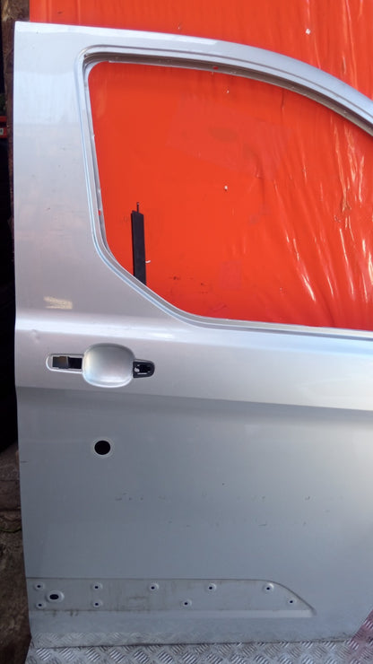 Ford Transit Custom 2021 Front Right Door Moondust Silver Warranty A370 - Image 2