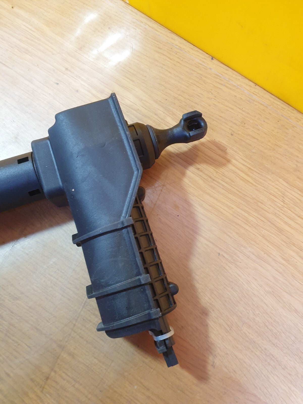 ebay-src:https://i.ebayimg.com/00/s/mtywmfgxmjaw/z/yciaaoswmfxmzyur/$_57.jpg