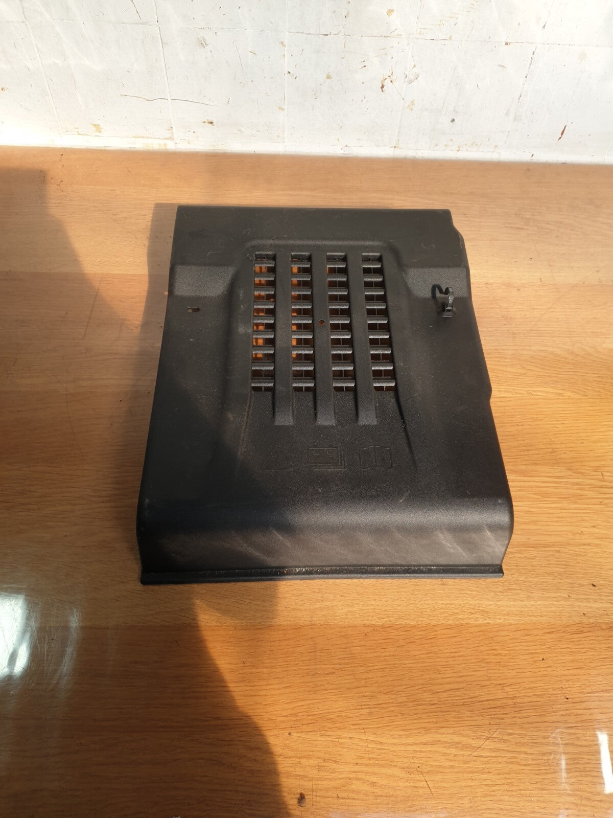 FORD FOCUS ACTIVE X 1.0 PETROL 2021 BATTERY TRAY COVER LX7B10A686ACW Warranty - Image 1