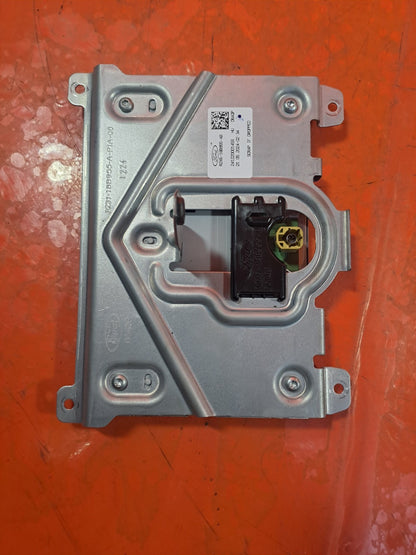 ebay-src:https://i.ebayimg.com/00/s/mtywmfgxmjaw/z/f~qaaeswwhppoupv/$_57.jpg