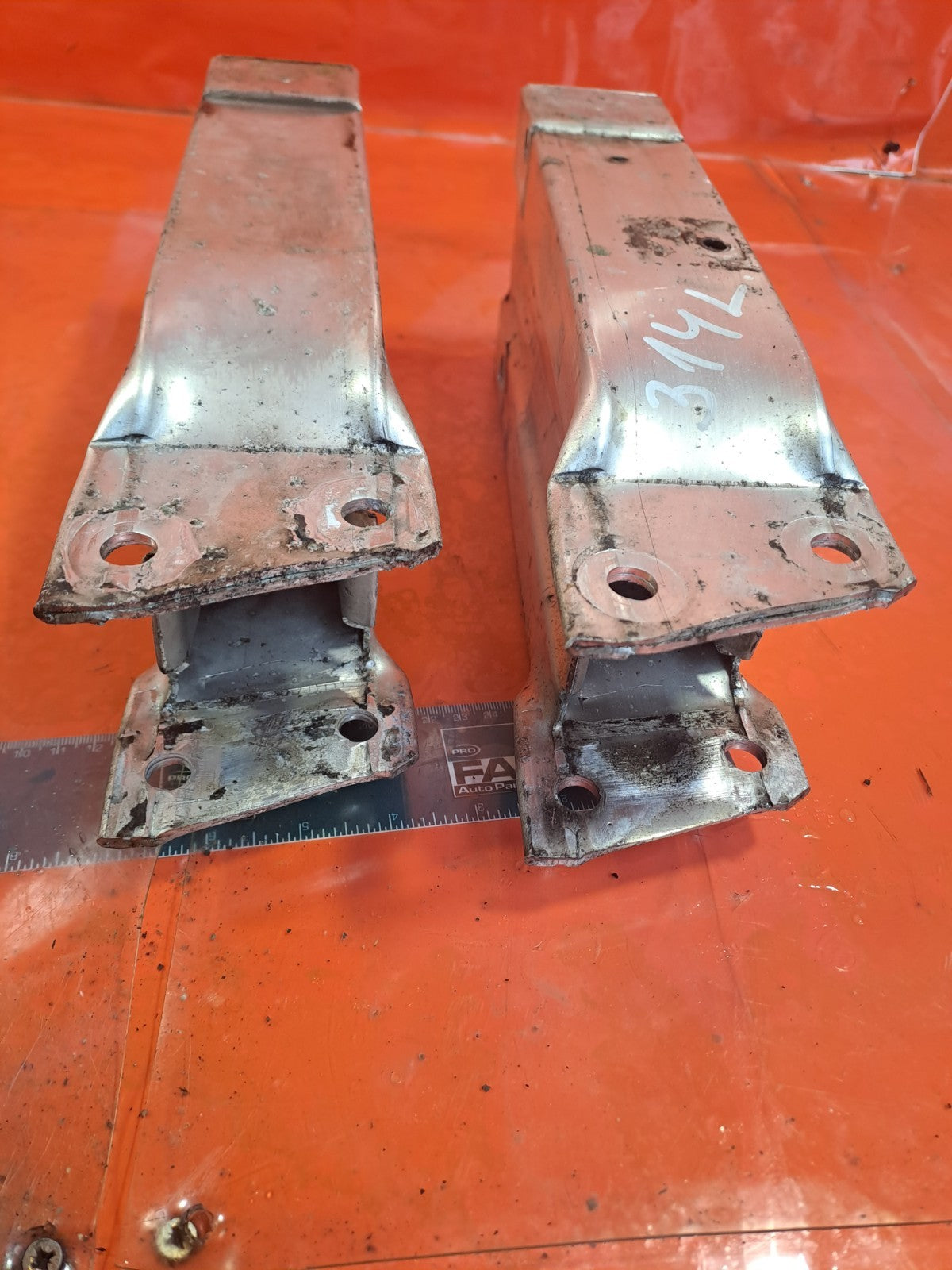 ✅2009 MERCEDES E CLASS W212 BUMPER REINFORCER FRONT PAIR A2126200595 + WARRANTY - Image 5