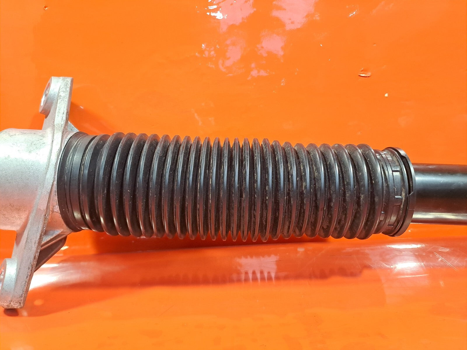 ebay-src:https://i.ebayimg.com/00/s/mtiwmfgxnjaw/z/gm8aaoswcevnflsx/$_57.jpg