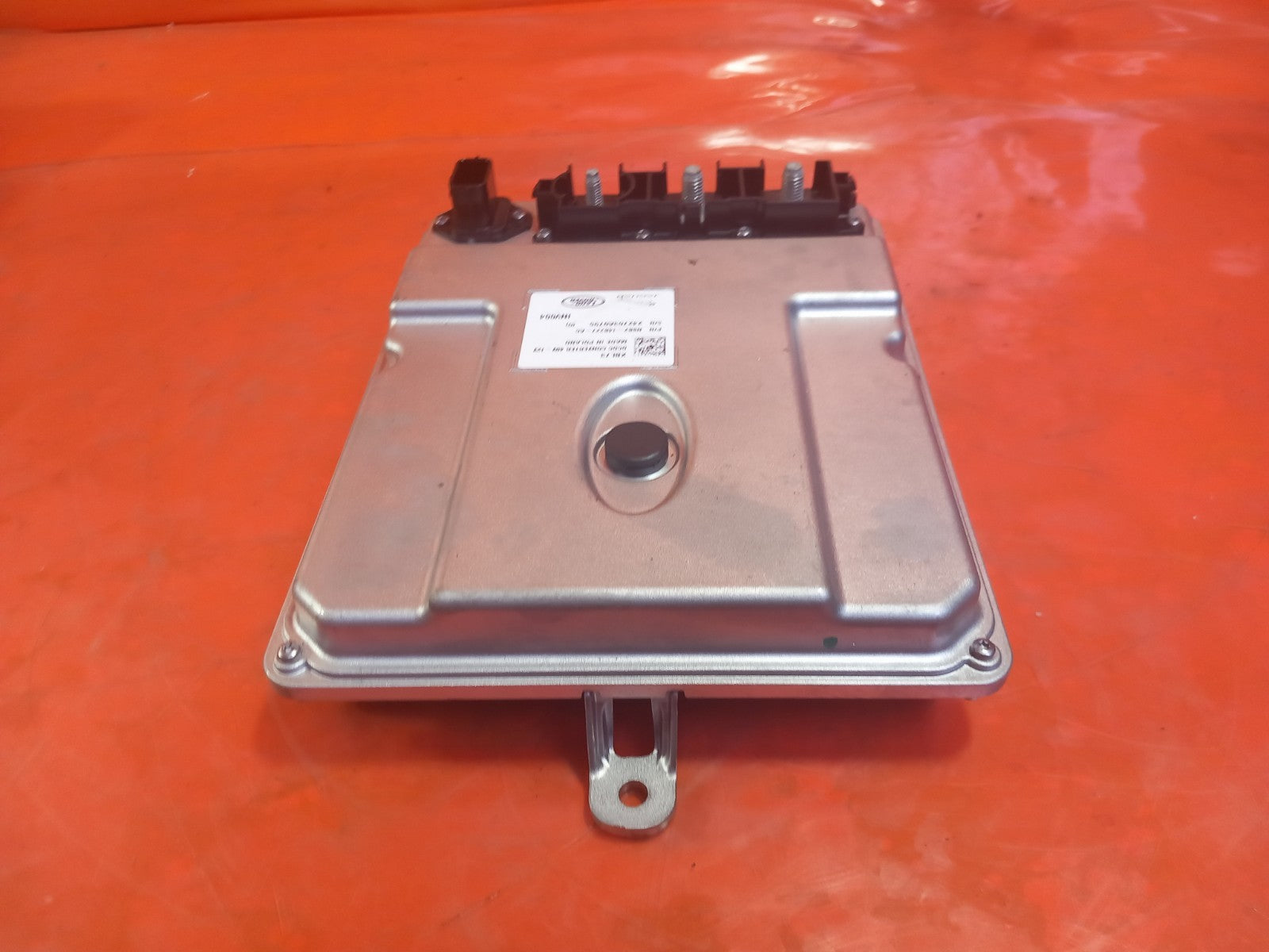 Land Rover Defender L663 3.0 Diesel 2025 Voltage Converter N8B214B227AC A396 - Image 7
