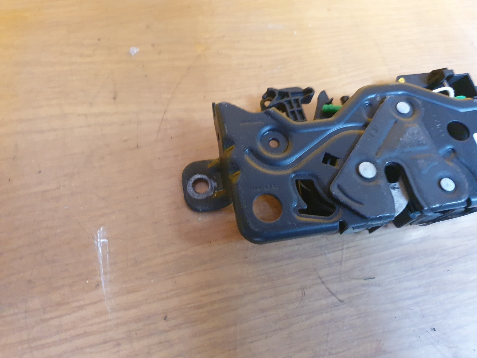 ebay-src:https://i.ebayimg.com/00/s/mtiwmfgxnjaw/z/ygaaaoswbvtmyult/$_57.jpg
