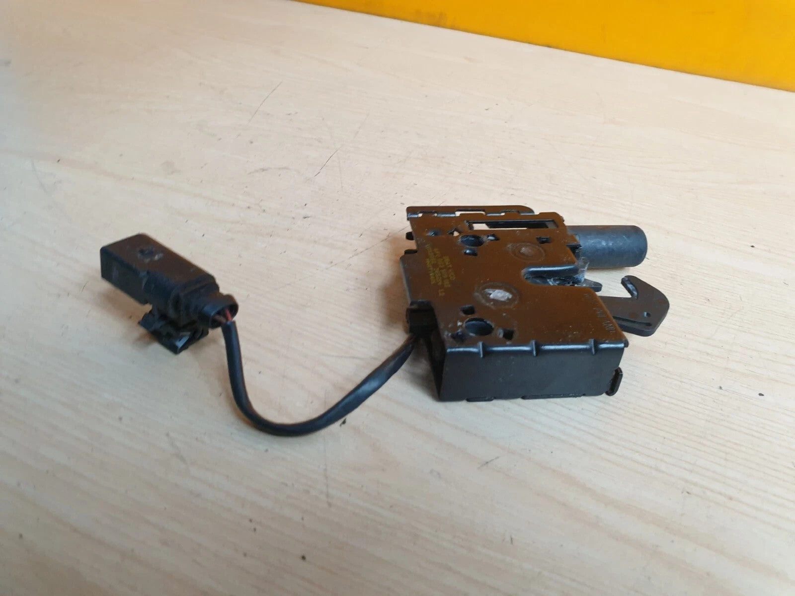 ebay-src:https://i.ebayimg.com/00/s/mtiwmfgxnjaw/z/ktsaaeswem9p-1fg/$_57.jpg