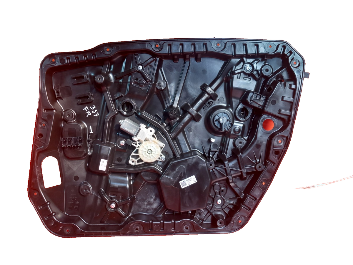 Mercedes W167 450D 3.0 Diesel 2025 Front Right Window Regulator A1677230500 A397 - Image 1